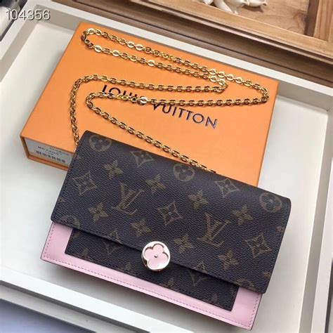 lv m67405|Louis Vuitton Flore Chain Wallet M67405 Magnolia Rose .